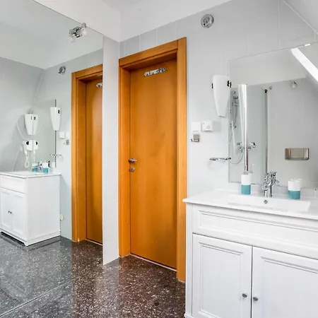 Rent Like - Za Cieszynianka 5 Апартаменты *